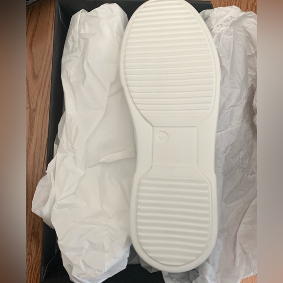 L’Intervalle White Leather Sneakers - Picture 7 of 10